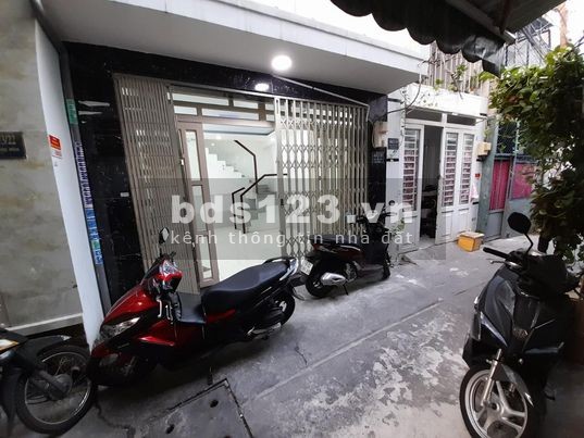 Nhà 33m2 mà chỉ 3,6 tỷ tại 79 Phú Thọ Hòa Quận Tân Phú.