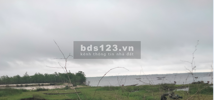 Bán đất KDC huyện Quảng Điền, Huế: Diện tích: 250m2 (12,5x20). Giá 375 triệu.