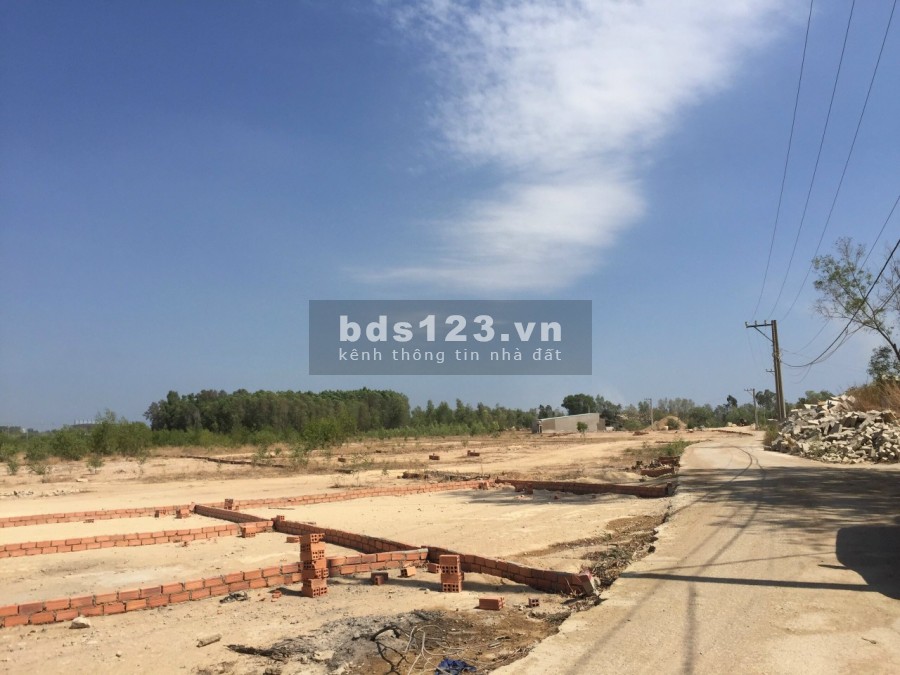 Cần bán gấp 342m2 đất liền kề tái định cư Tân Phước sổ riêng công chứng liền