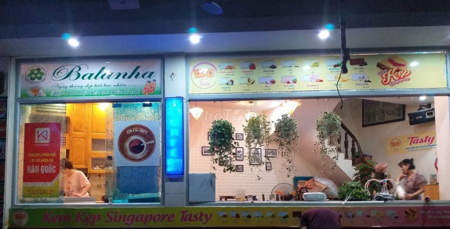 Sang nhượng quán cafe view Hồ Văn Chương, Đống Đa, Hà Nội