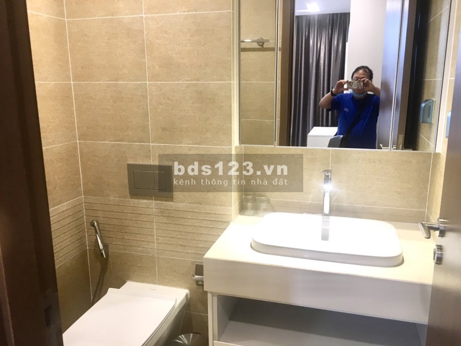 BÁN NHANH CĂN HỘ VINHOMES METROPOLIS 29 LIỄU GIAI DT: 82M2 2PN FULL ĐỒ LH 0915436246