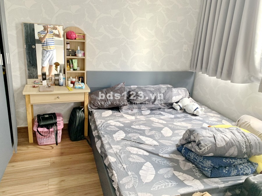 Bán nhà đẹp 2 lầu hẻm 5m đường Âu Dương Lân Phường 3 Quận 8