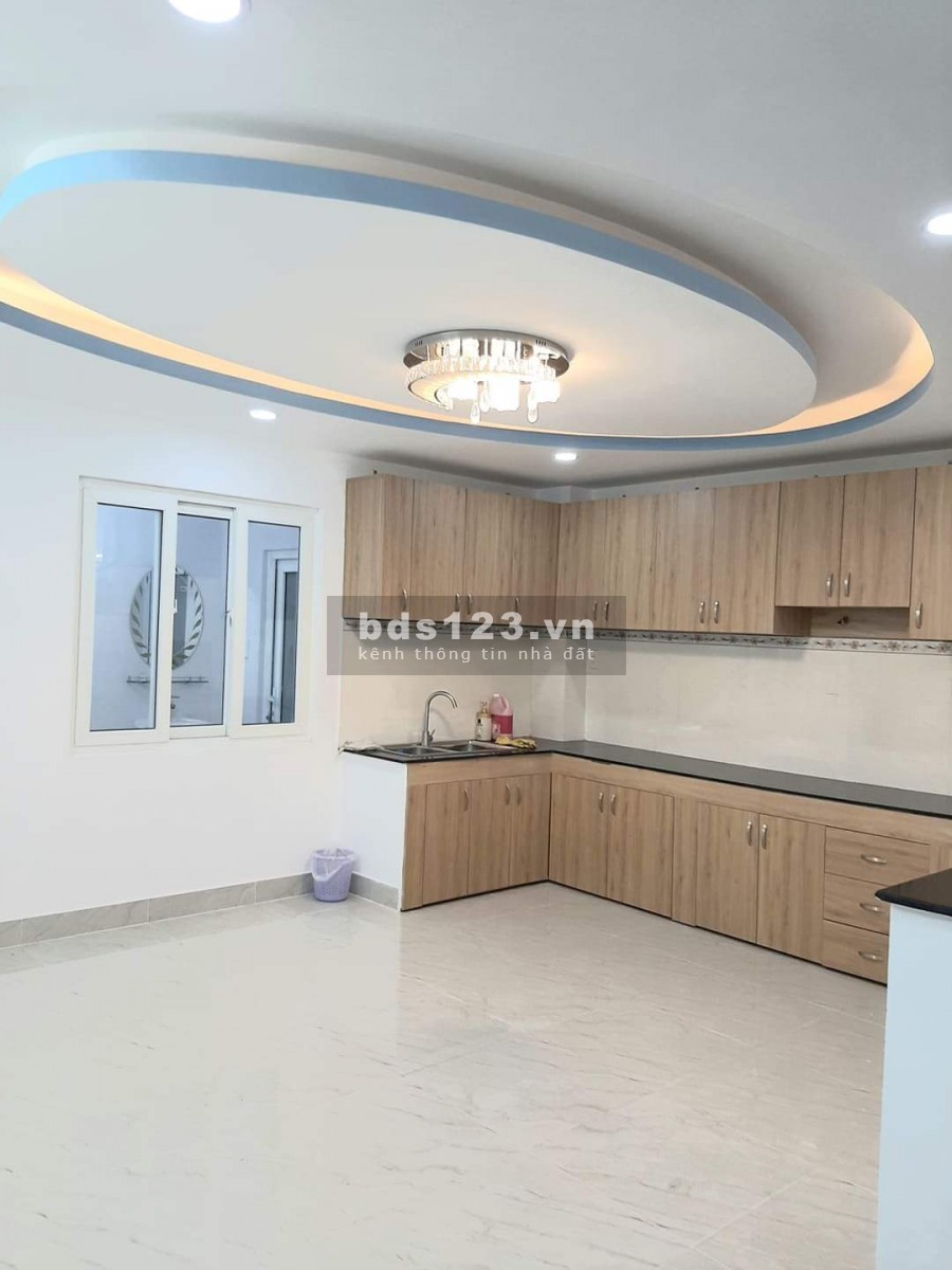 Bán Nhà 1 Căn Duy Nhất Tuyệt Đẹp Đường Lũy Bán Bích, 76m2, 5 Lầu, 5.5 *14 m.