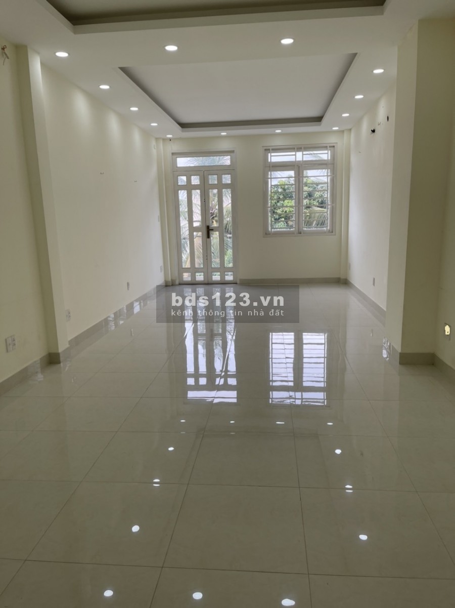 Nhà HXT Nguyễn Qúy Anh 3 lầu view đẹp