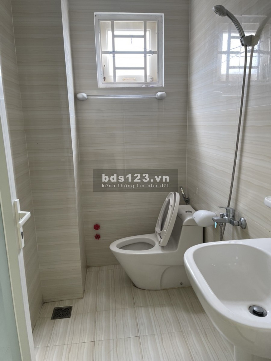Nhà HXT Nguyễn Qúy Anh 3 lầu view đẹp