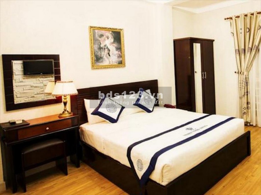Cho thuê Khách sạn 70 phòng Mặt tiền Đường Phó Đức Chính, P.Nguyễn Thái Bình, Q.1 DT: 12 x 20m