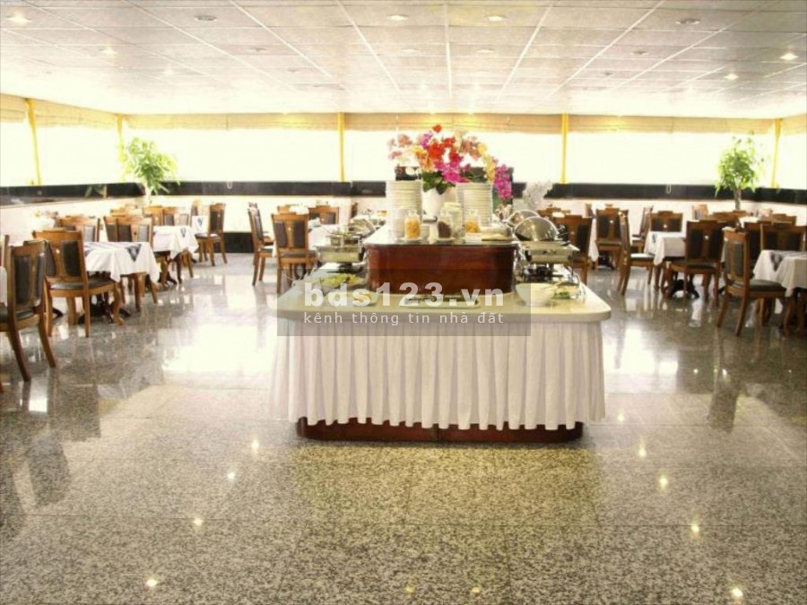 Cho thuê Khách sạn 70 phòng Mặt tiền Đường Phó Đức Chính, P.Nguyễn Thái Bình, Q.1 DT: 12 x 20m