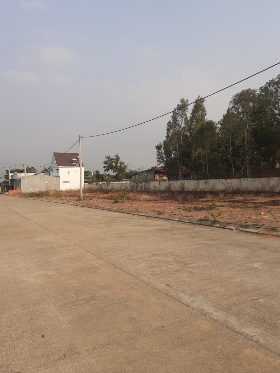 NHÀ ĐỊNH CƯ SANG ÚC NÊN CẦN BÁN 1 LÔ ĐẤT GIÁ CÔNG NHÂN CÓ THỂ MUA ĐẦU TƯ ĐƯỢC.