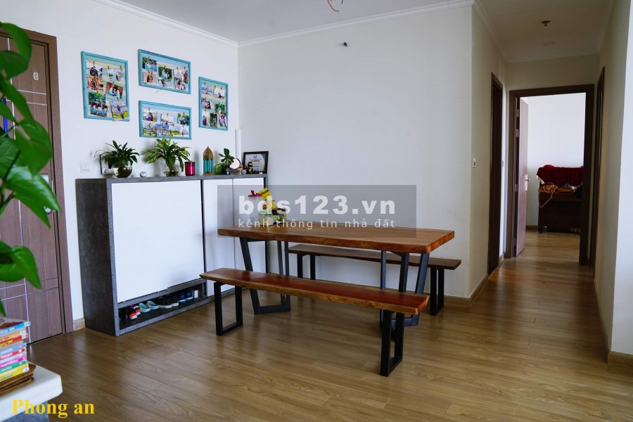 Căn hộ ban công Đông Nam, 2 ngủ, 80m2 tòa A2 Vinhomes Gardenia, giá: 3.3 tỷ, lh: 0967839010
