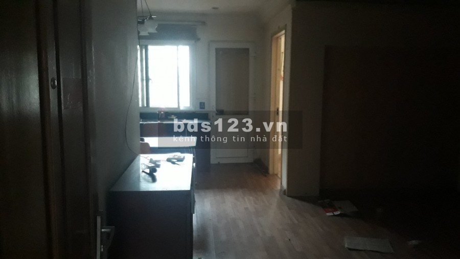 Gia đình tôi chuyển hướng đầu tư nên muốn bán lại căn hộ tầng 2 NƠ1B
