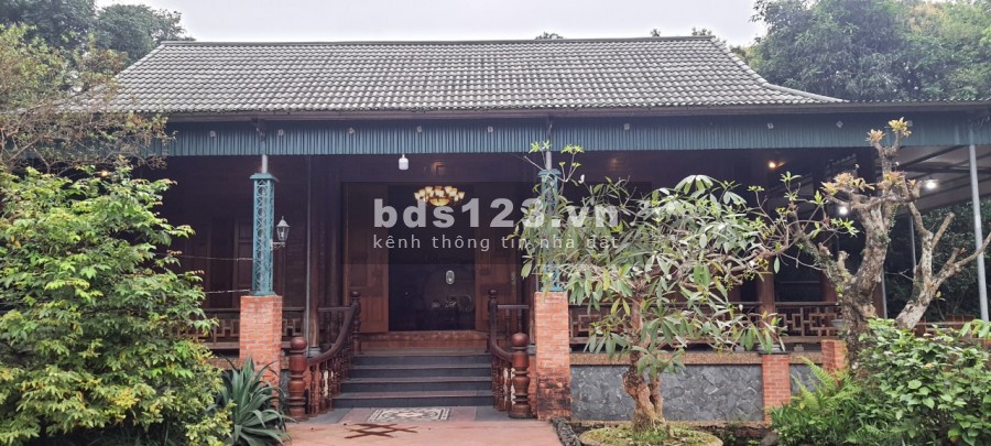 CẦN BÁN BIỆT THỰ CÓ SẴN TẠI HỒ ĐỒNG SƯƠNG THÀNH LẬP LƯƠNG SƠN HB TỔNG DT 9566M/400 ĐẤT Ở, GIÁ 26 TỶ