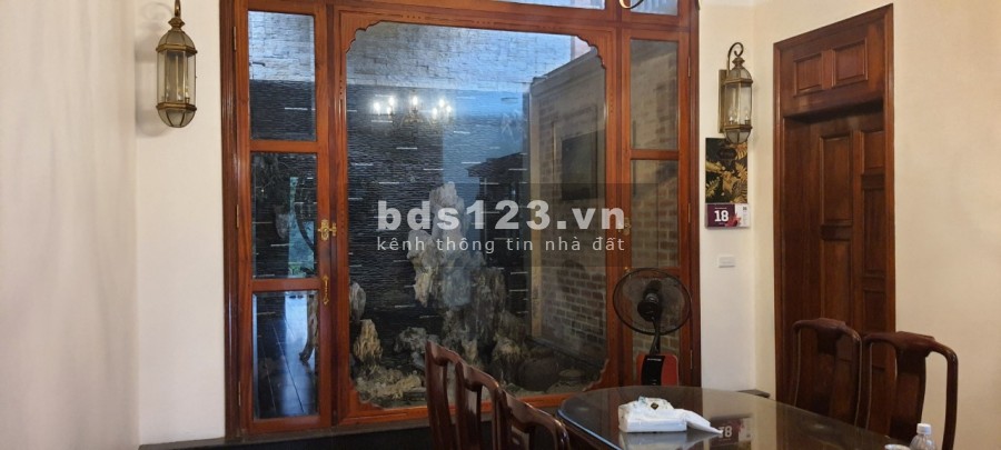CẦN BÁN BIỆT THỰ CÓ SẴN TẠI HỒ ĐỒNG SƯƠNG THÀNH LẬP LƯƠNG SƠN HB TỔNG DT 9566M/400 ĐẤT Ở, GIÁ 26 TỶ