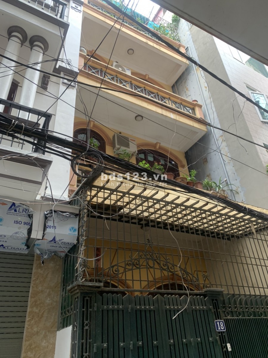 Bán nhà đường Hoàng Mai diện tích 55m2 MT4,8 nhà 5 tầng, ngõ oto tránh nhau, kinh doanh tốt giá 5,7 tỷ