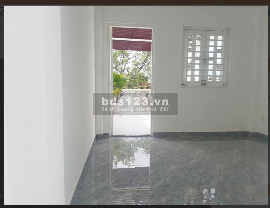 Nhà NguyênCăn MT Đường 3/2 Q.11 - DT 3.7x14M, 8PN giá 32tr