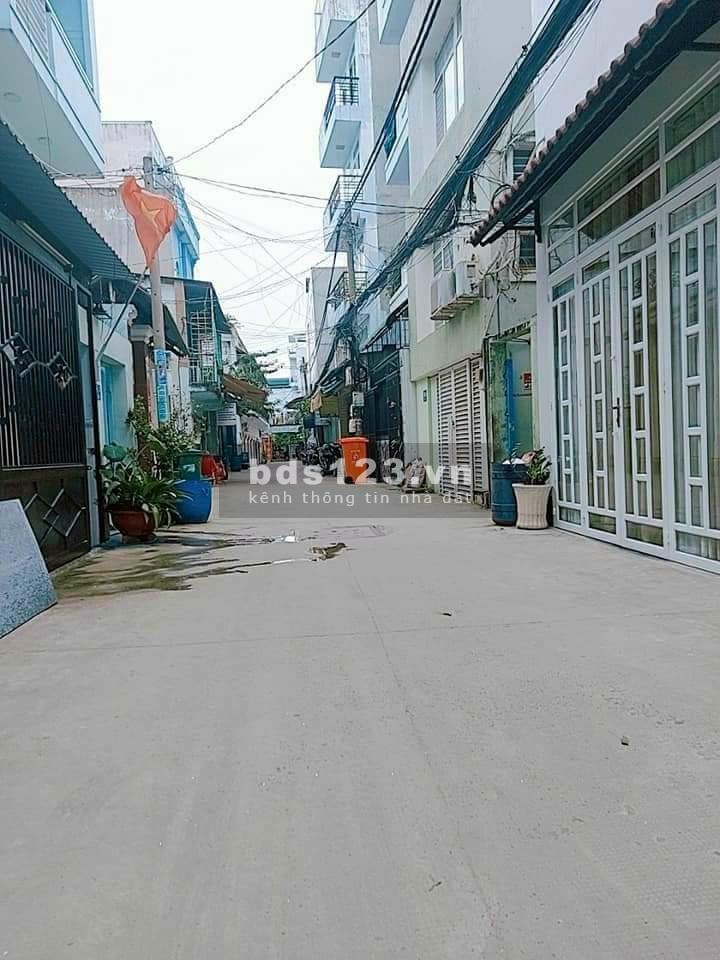 Bán nhà Cách Mạng Tháng 8, Quận 10, 50m2, 4 Tầng, chỉ với 7 tỷ.(Thương Lượng).