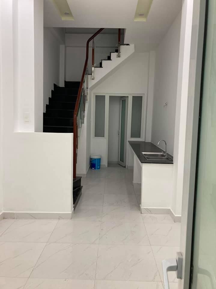 TRẦN HƯNG ĐẠO GẦN MẶT TIỀN ĐƯỜNG THÔNG BÙI VIỆN 3 TẦNG 6.9 TỶ
