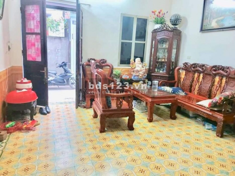 Bán nhà view hồ, nhỉnh 3 tỷ duy nhất ở Hoàng Thế Thiện, Long Biên