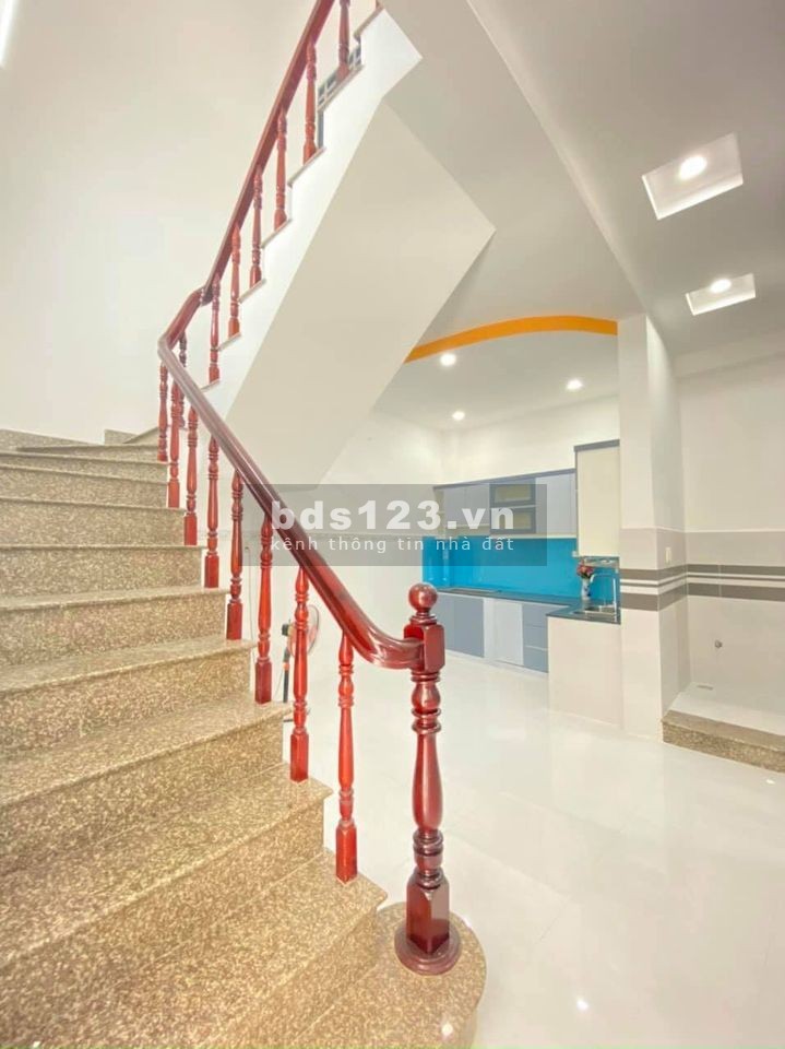 Bình Thạnh Bán Nhà Nguyễn Văn Đậu DT: 60m2, 2L, 4m/6.8m x 13.5m, Giá chỉ: 5.6 tỷ.