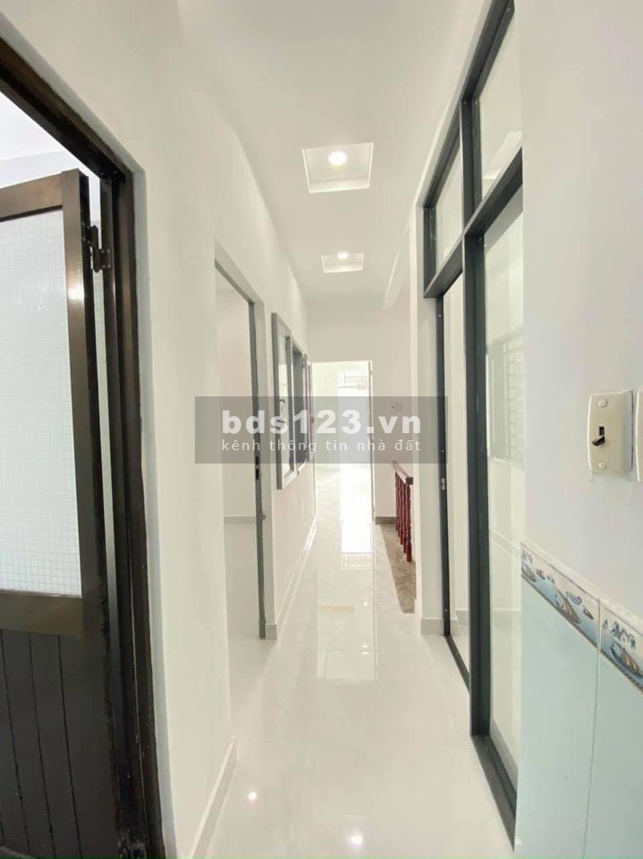 Bình Thạnh Bán Nhà Nguyễn Văn Đậu DT: 60m2, 2L, 4m/6.8m x 13.5m, Giá chỉ: 5.6 tỷ.