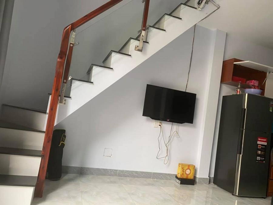 Bán nhà HXH Khu vực hiếm Đường Số 10 Quận 7 gần 40m2 giá chỉ 3.3 tỷ