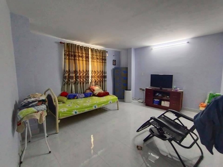 Bán gấp nhà hẻm Trần Huy Liệu, khu VIP Phú Nhuận, xe hơi đổ ngay cửa, 45m2, 3 tầng BTCT, 3 PN + 3 WC.