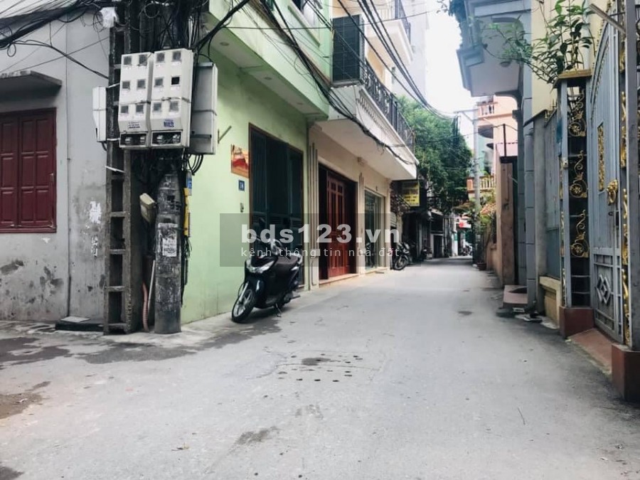 NHÀ VĂN QUÁN NGÕ THOÁNG RỘNG GẦN Ô TÔ SỔ HOA HẬU HƯỞNG TRỌN TIỆN ÍCH KĐT VĂN QUÁN