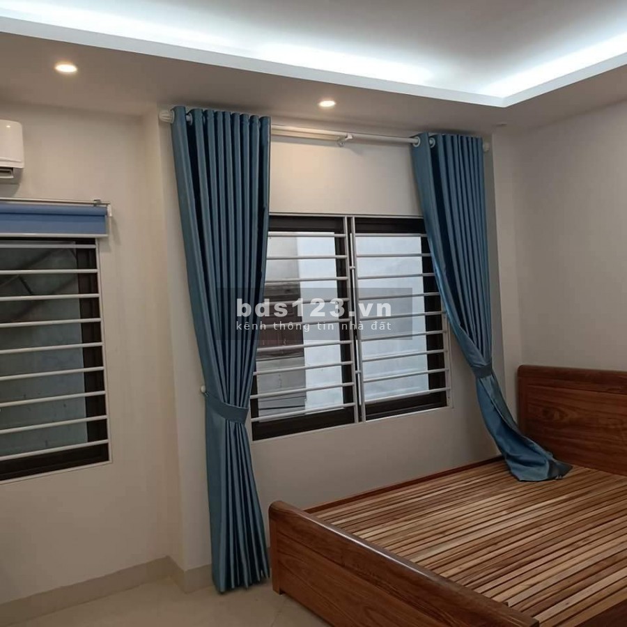 Lạc Long quân,Thang máy dòng tiền cho thuê 50TR/T ,12 phóng khép kín,60Mx7T ,7.5 tỷ
