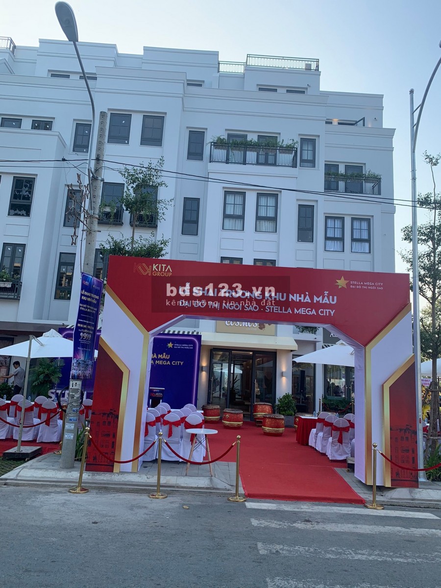 SHOPHOUSE 1 trệt 3 lầu ngay tại TP CẦN THƠ - GIÁ 6TY5 - LH : 0908567992