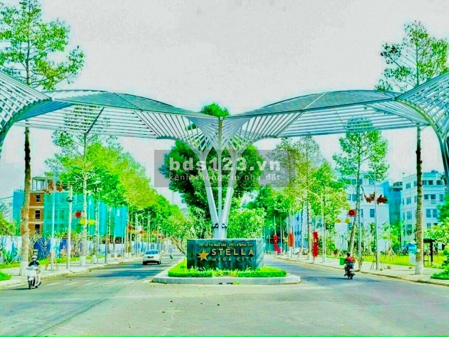 SHOPHOUSE 1 trệt 3 lầu ngay tại TP CẦN THƠ - GIÁ 6TY5 - LH : 0908567992