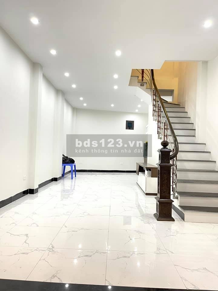 Nhà Mới Xuân phương, 45m, ở ngay, Gara, ngõ thông, kinh doanh 4,x tỷ