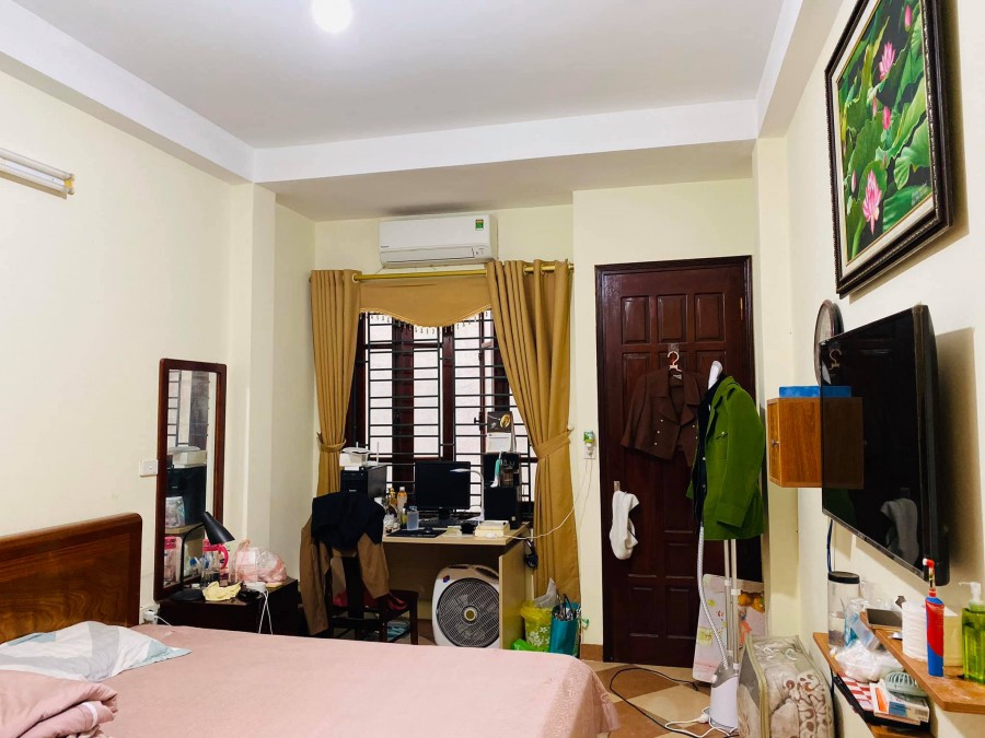 Nhà Đẹp Nguyễn Chí Thanh 30m2 x 5 Tầng Chỉ 3.3 Tỷ.