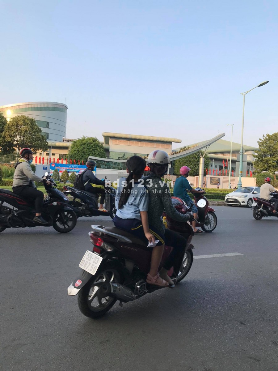 Chỉ 1 tỷ 65 có ngay nhà Trung tâm Quận Bình Thạnh, không quy hoạch, lộ giới
