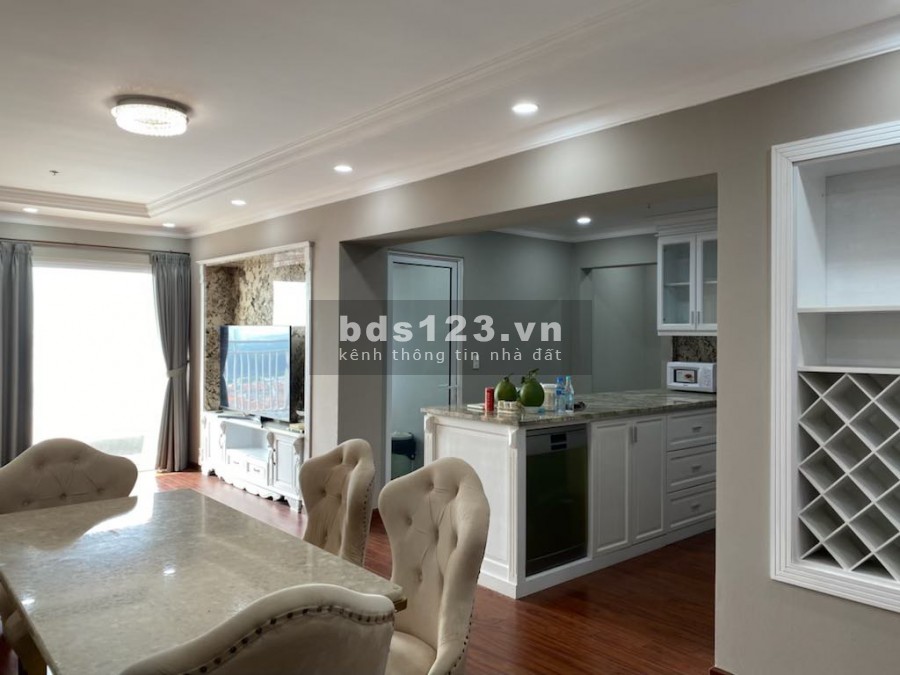 Cho thuê 2PN Sunrise City, Quận 7 nội thất châu Âu xịn giá 20 triệu