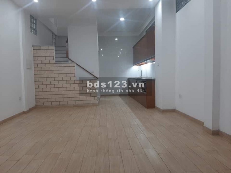 Mặt Ngõ Giải Phóng - 5 Bước Chân Ra Phố - Kinh Doanh Phòng Khám - Văn Phòng