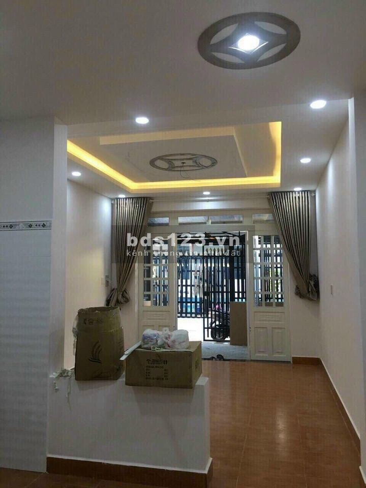 Bán nhà Cách Mạng Tháng 8, Quận 10, 50m2, 4 Tầng, chỉ với 7 tỷ.(Thương Lượng).