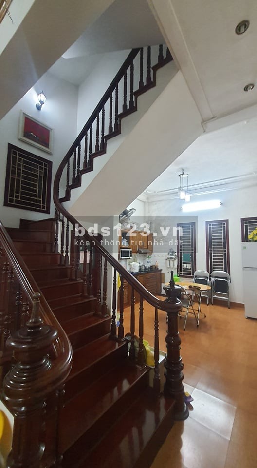 Gia đình cần bán nhà Thái Hà, Đống Đa, 85m2x4TxMT4.5m, 8.2tỷ