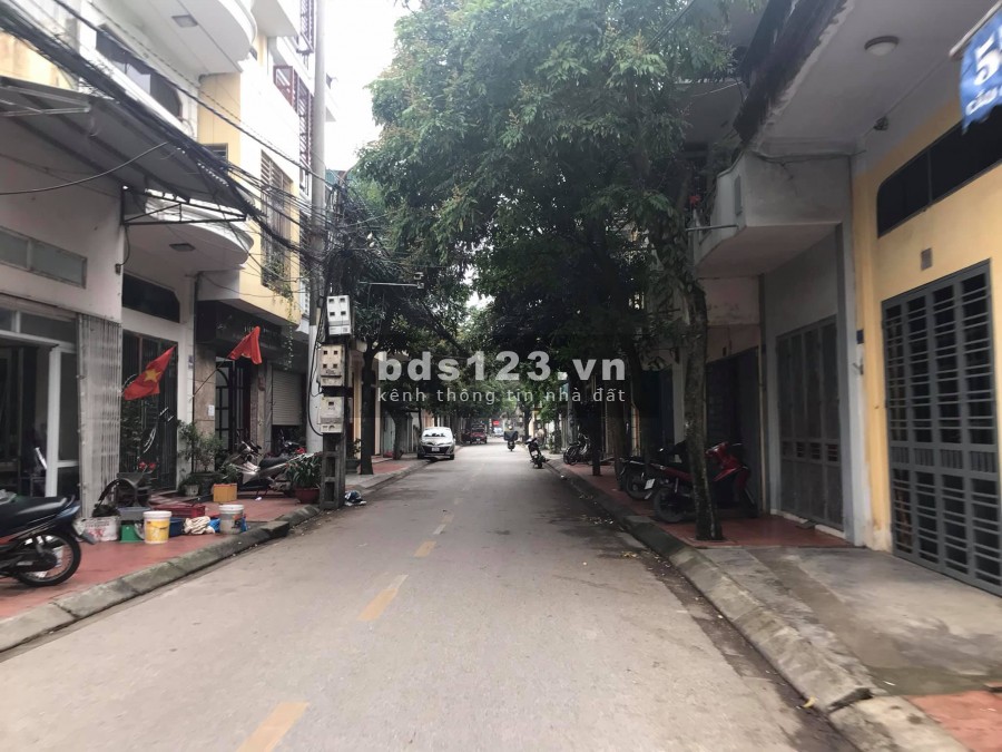 Bán đất phố Cầu Cốn, Ph Trần Hưng Đạo, TP HD 198m2, mt 9.5m, chia lô được, giá tốt