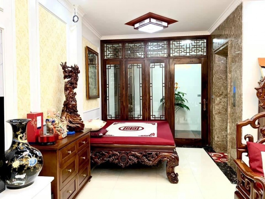 CỰC PHẨM LẠC LONG QUÂN THANG MÁY GARA Ô TÔ DT 50M 6 TẦNG GIÁ 10.8 TỶ