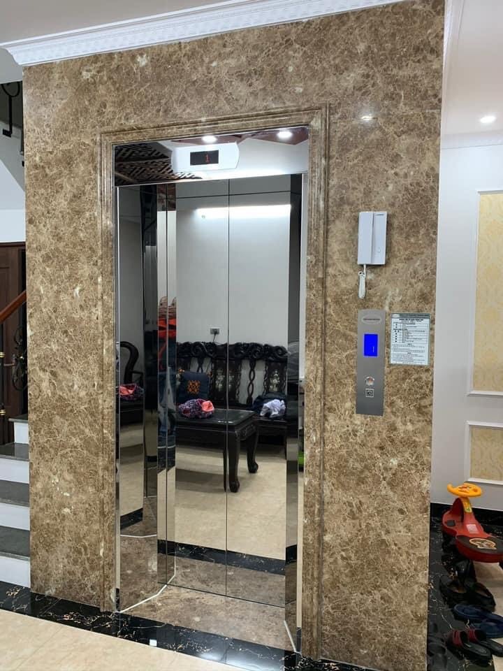 CỰC PHẨM LẠC LONG QUÂN THANG MÁY GARA Ô TÔ DT 50M 6 TẦNG GIÁ 10.8 TỶ