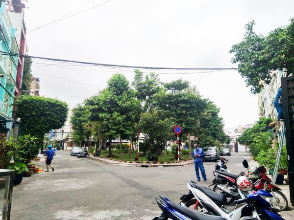 Bán căn biệt thự đường Cầu Xéo, phường TSN, quận Tân Phú DT: 8x18 3 tấm giá 18 tỷ