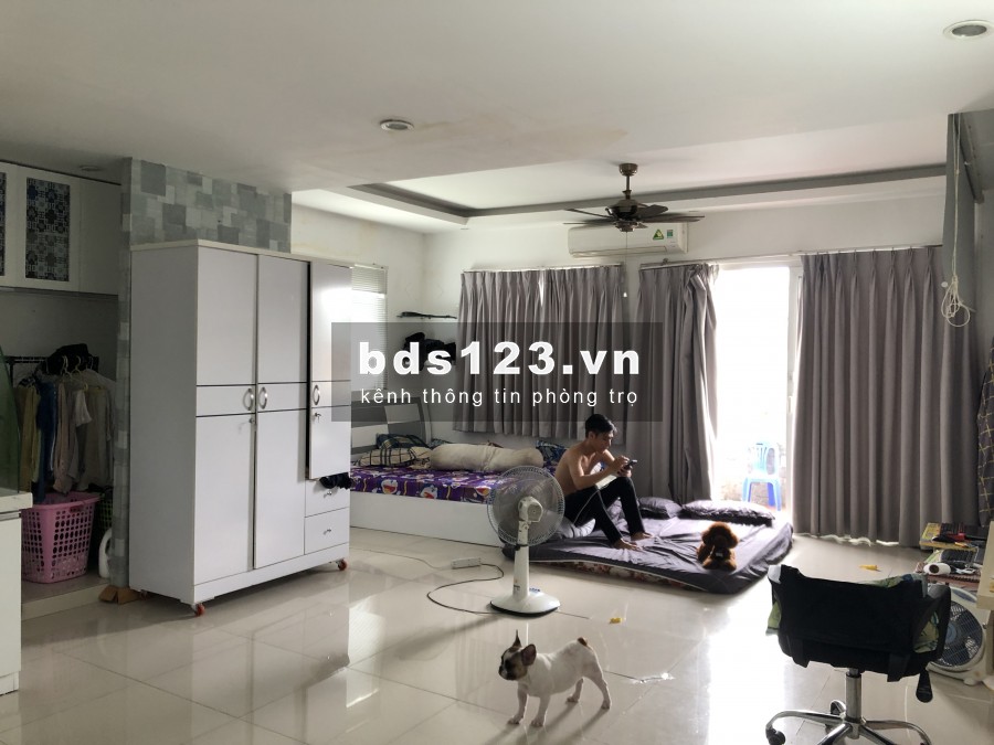 CHO THUÊ PHÒNG TRỌ RỘNG RÃI, FULL NỘI THẤT GẦN NGÃ TƯ HÀNG XANH
