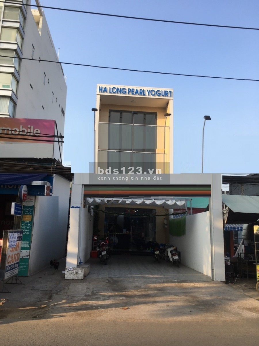 Nhà Nguyên Căn Kinh Doanh Tân Phú dt 4 x 15 Lê Trọng Tấn