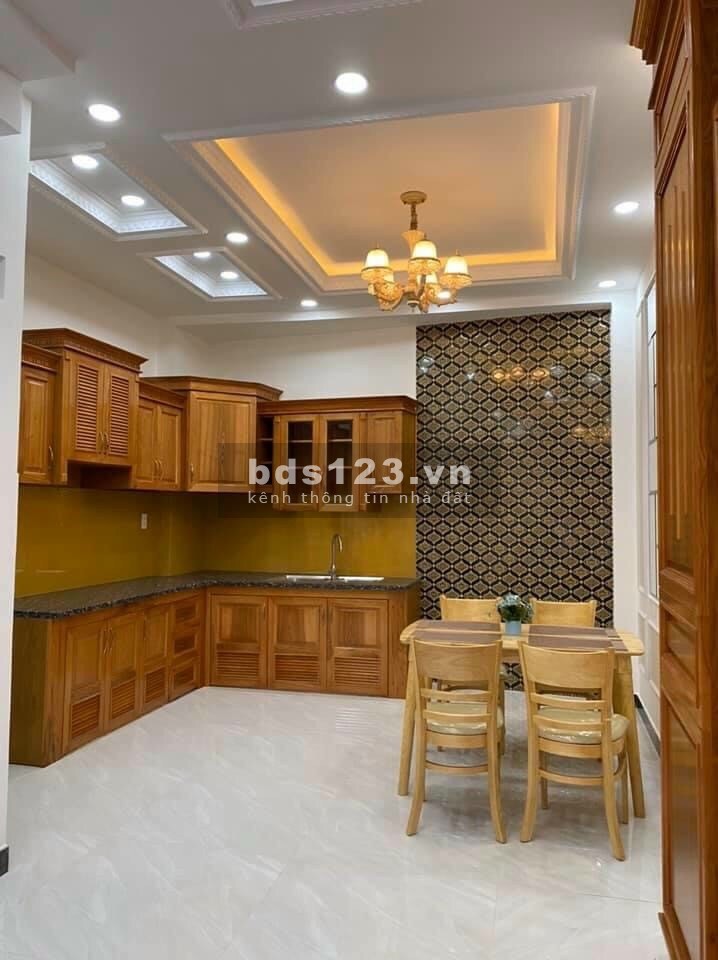 Bán nhà 1 Trệt 2 Lầu, đường Lê Đình Cẩn, P.Tân Tạo - Bình Tân. Chỉ 2.5 tỷ