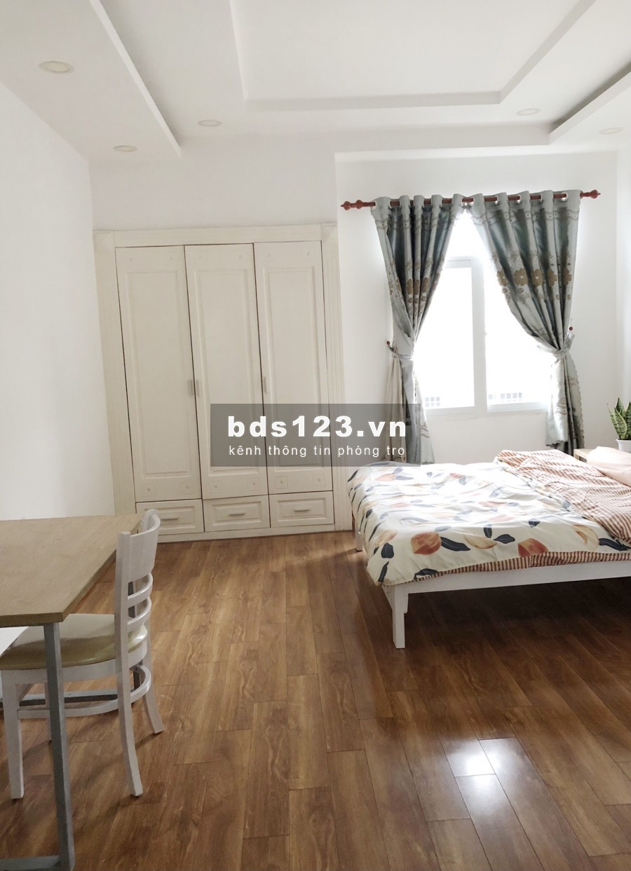 Phòng có cửa sổ, full nội thất Q7