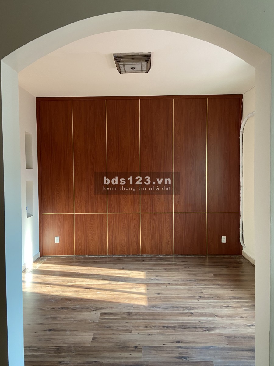 Nhà MT Yên Thế 6.5x16 Trệt 4L ST Full ML Giá 40Tr/th