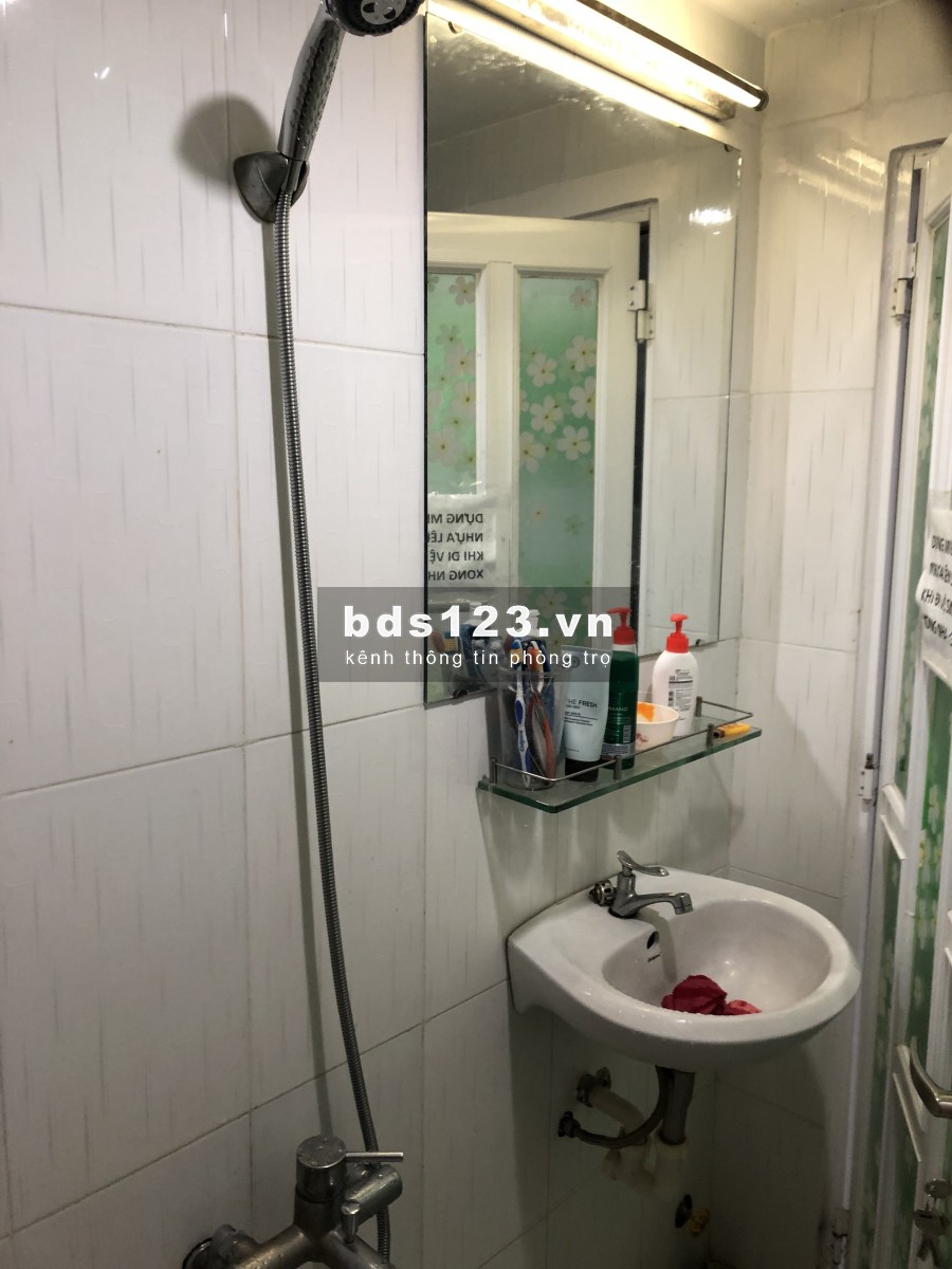 CHO THUÊ PHÒNG TRỌ RỘNG RÃI, FULL NỘI THẤT GẦN NGÃ TƯ HÀNG XANH