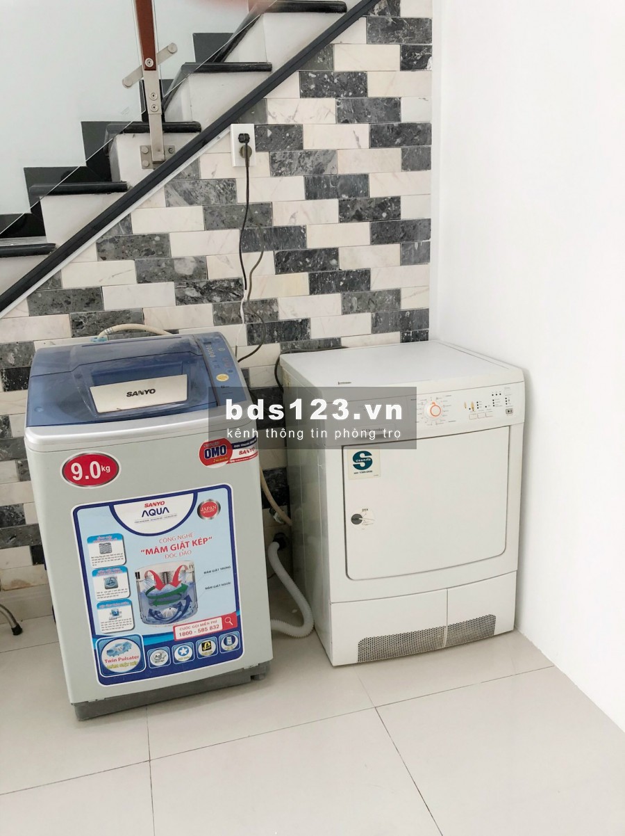 Phòng có cửa sổ, full nội thất Q7