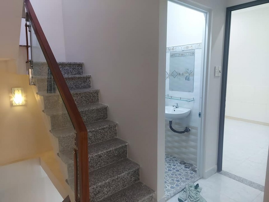 NHÀ PHỐ ĐINH ĐIỀN Q.TÂN BÌNH BÁN VÀ TẶNG SỬ DỤNG NGAY 3 TẦNG 40M2 GIÁ 4,8 TỶ (CNB-7134)