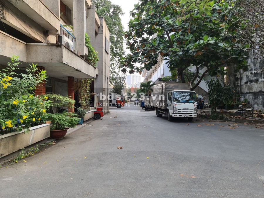 Cho thuê kho xưởng 950m2 MT Nơ Trang Long Q. Bình Thạnh