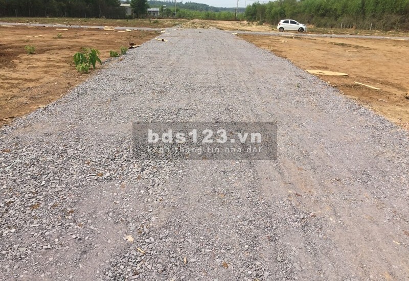 ĐẤT 2 MẶT TIỀN TỈNH LỘ CẦN BÁN 2200M2 - GIÁ BÁN 450 TRIỆU.